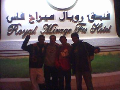 THIS W� IN HOT�L ROYAL OF F�S